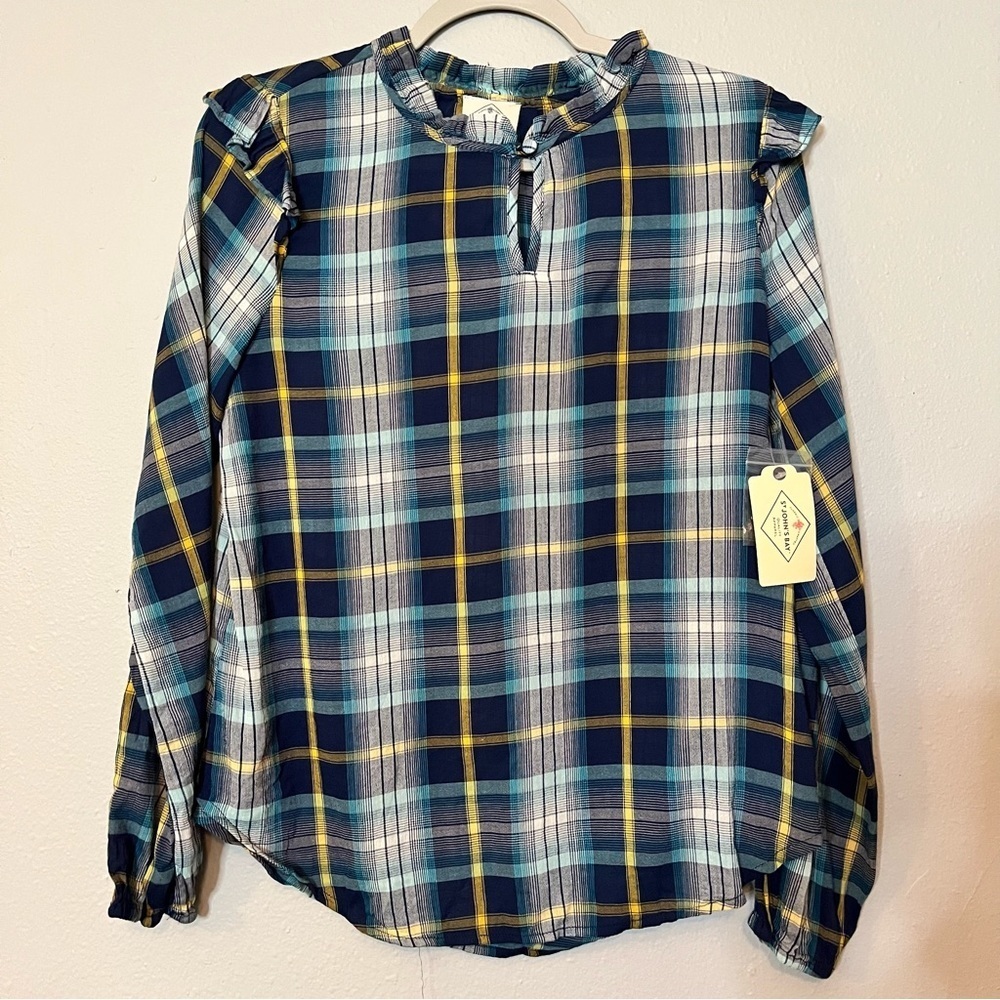 35. St. John's Bay Women's‎ Long Sleeve Plaid Top Size XS